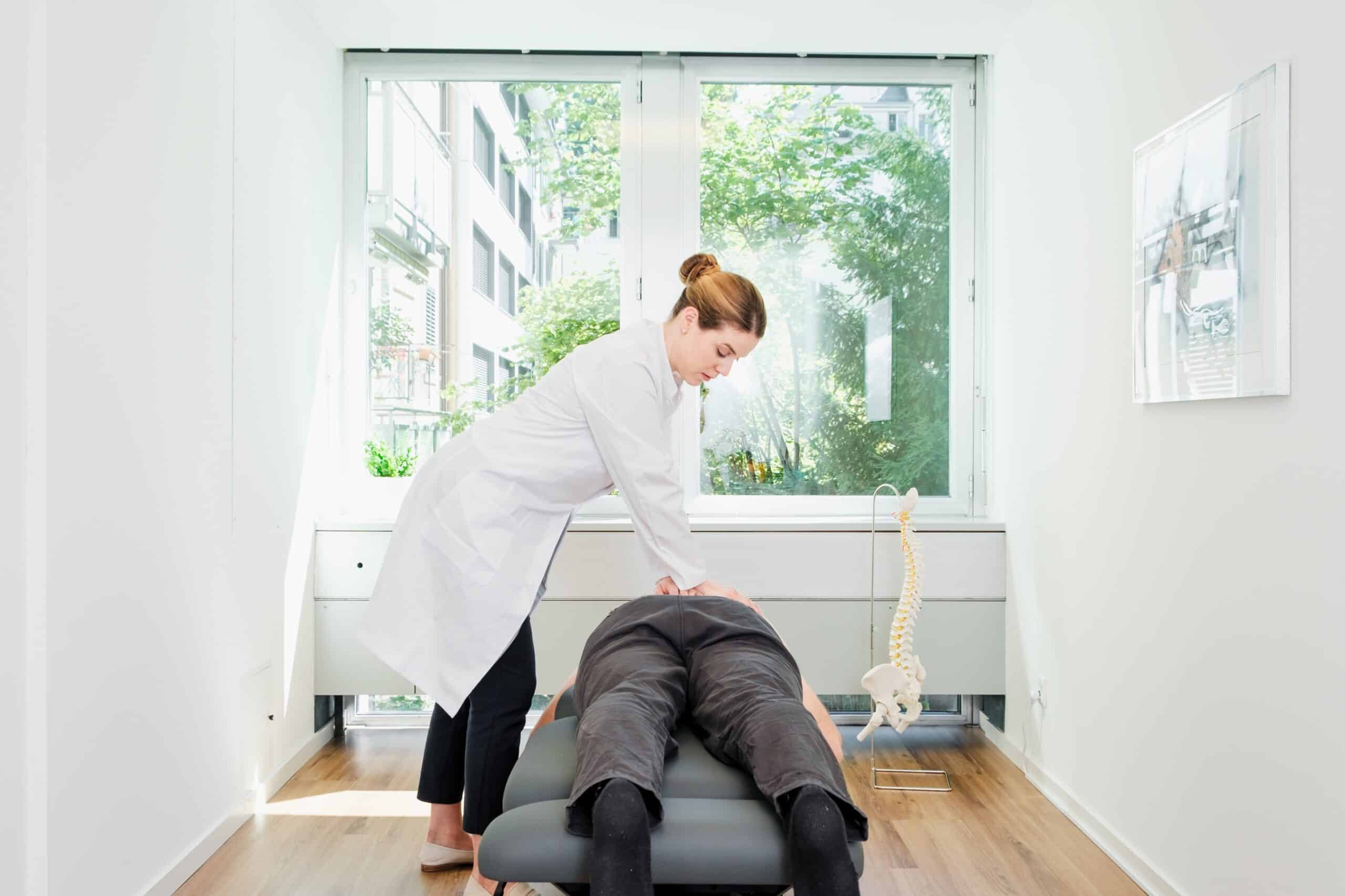 Chiropraktische Behandlung in Zürich